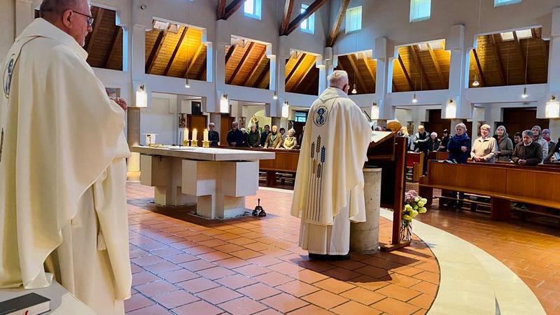 Am 12. Mai 2023 fand der Gedenkgottesdienst für P. Albert Gabriel SDS und P. Elmar Kahofer SDS in der Salvatorkirche in Graz statt.