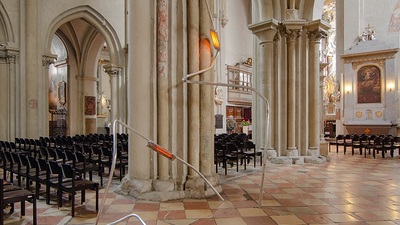 „RADIO“ – Salvatorianer-Pfarre St. Michael und Angewandte Wien initiieren Kunstinstallation für guten Zweck