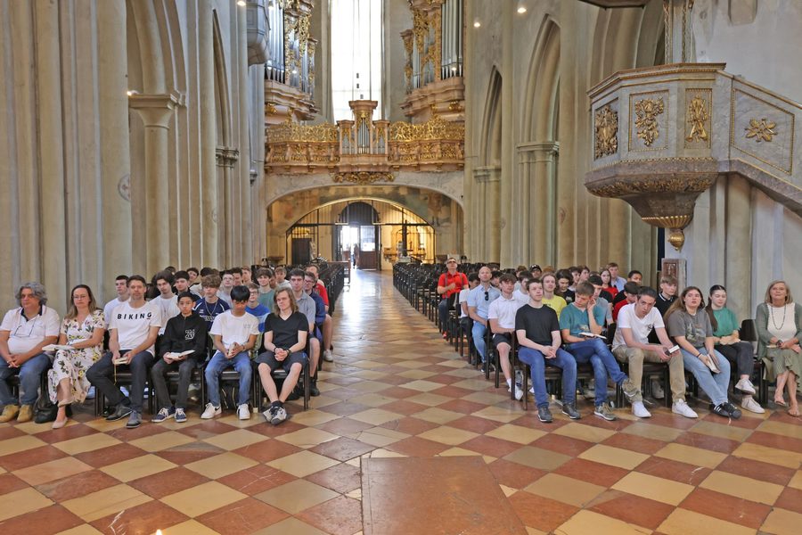 Die HTL Wien 10 zu Besuch in der Michaelerkirche