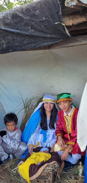 Der Esel, Maria und Josef mit dem zwei Monate alten Jesus