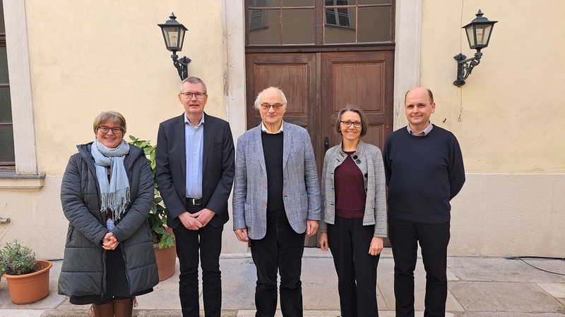 Michaela Hastetter, stv. Leiterin des St. Ephräm Zentrum für Orient&Okzident-Studien aus Deutschland, P. Friedrich Emde, Provinzial der Salvatorianer in Deutschland, P. Peter van Meijl, Direktor des Institutes, Karin Meyer, Bereichsleiterin Kultur un
