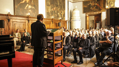 Am 17. Juni 2023 fand im Sommerrefektorium des Kollegs St. Michael das Symposion „Weiter denken | weiter gehen“ statt